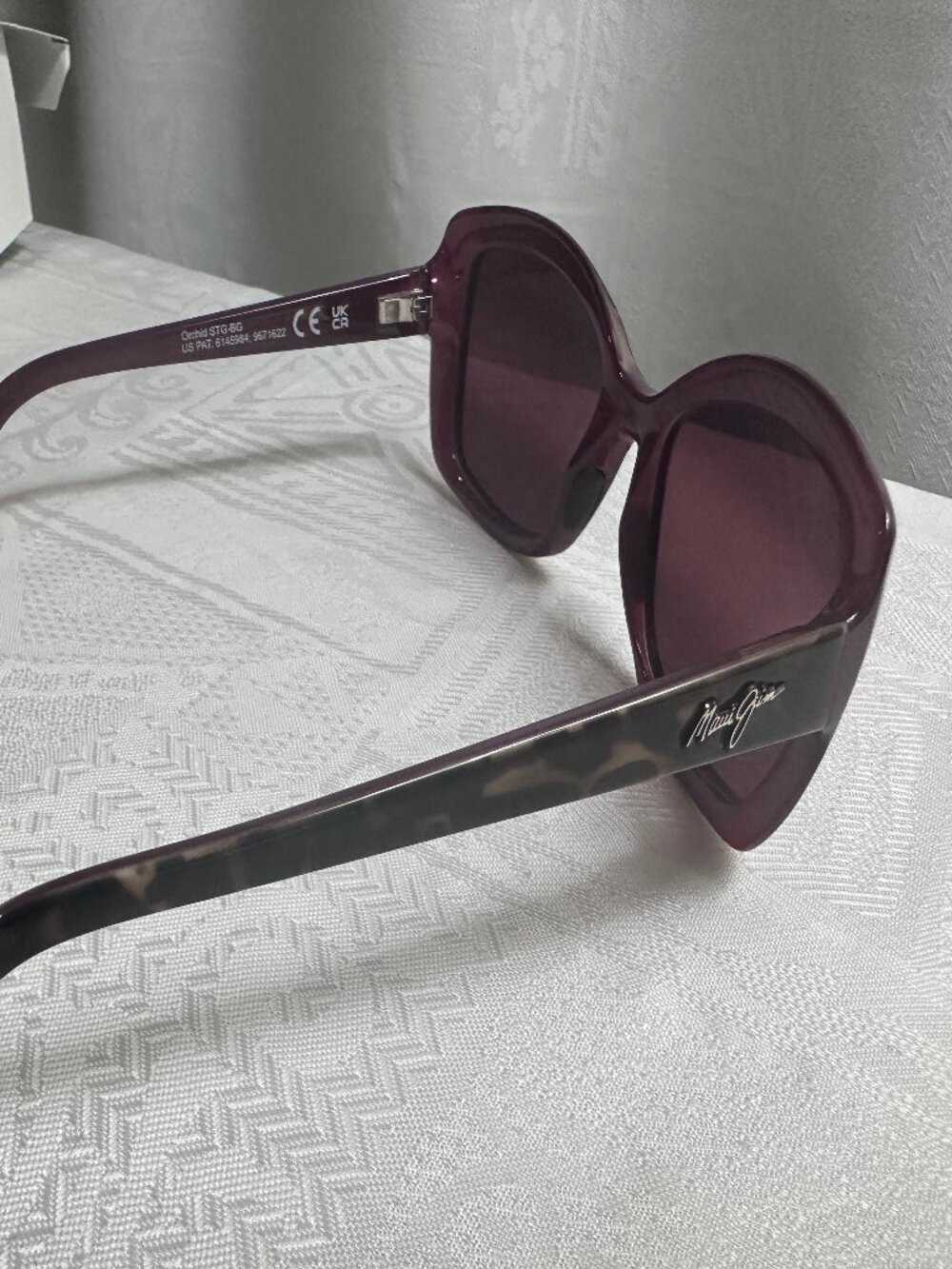 Maui Jim Orchid in Tortoise with Raspberry - Picture 3 of 14